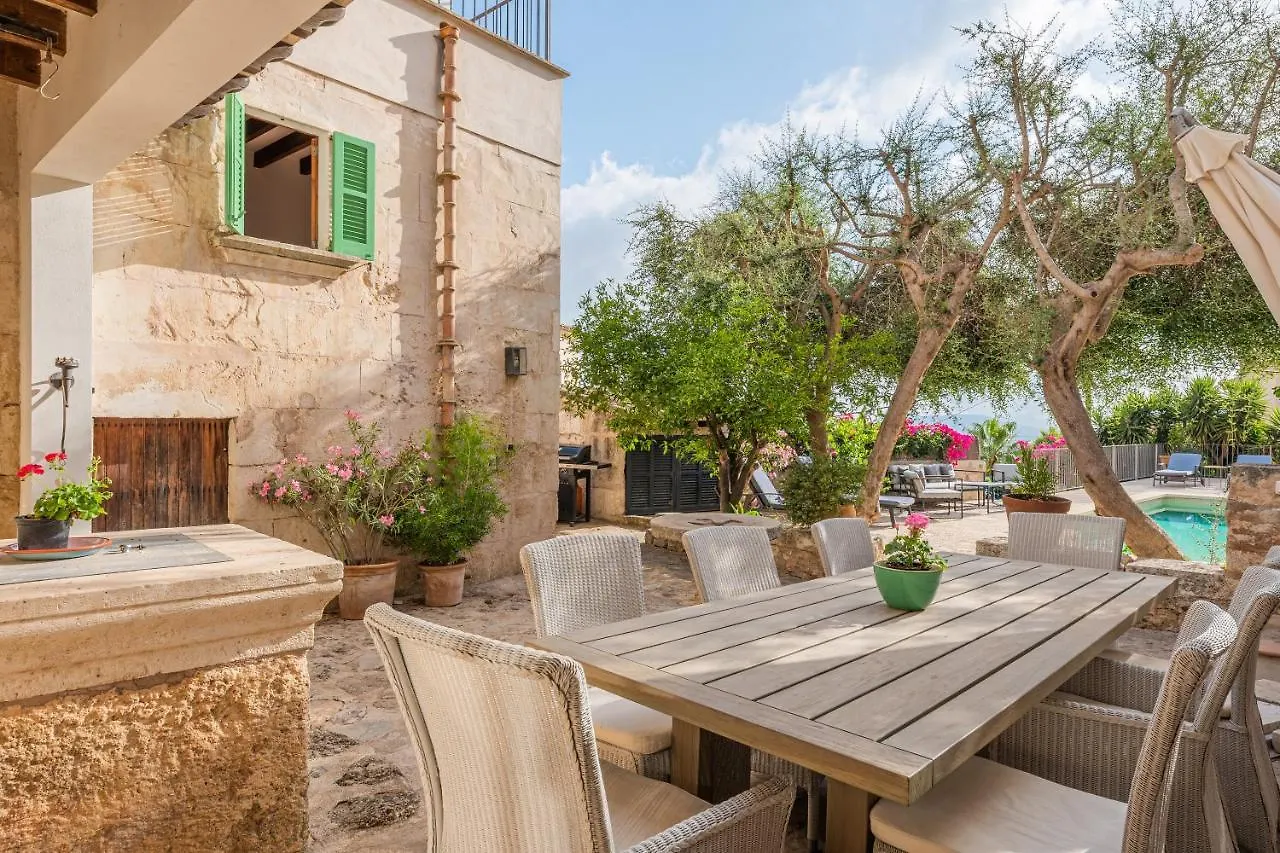Holiday home Numero Uno Buger Spain
